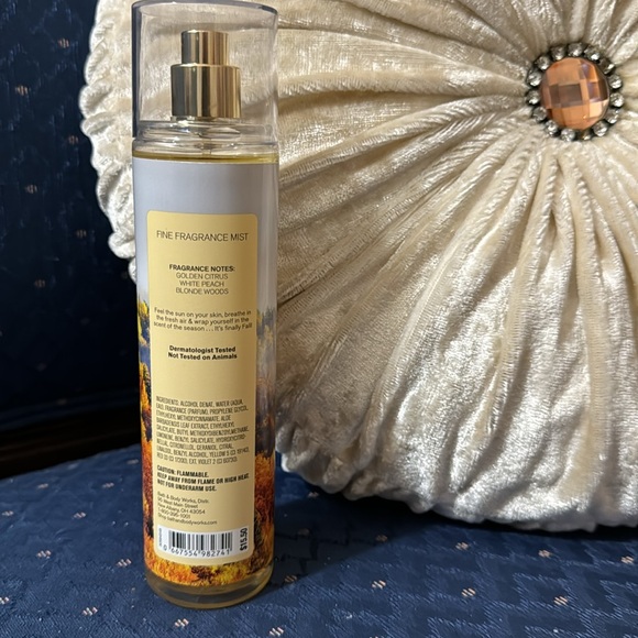 BATH & BODY WORKS SET. . . WRAPPED IN SUNSHINE SCENT - Picture 4 of 6